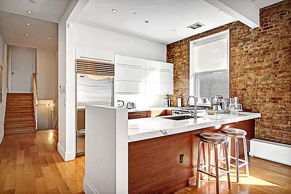 Rented by Kian Realty | media 6