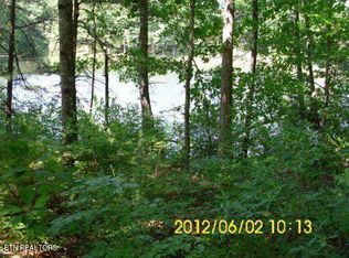 Hickory Hollow Rd, Crossville, TN 38572