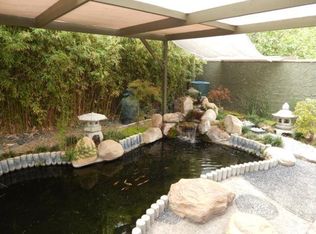 16902 Ballinger St, North Hills, CA 91343