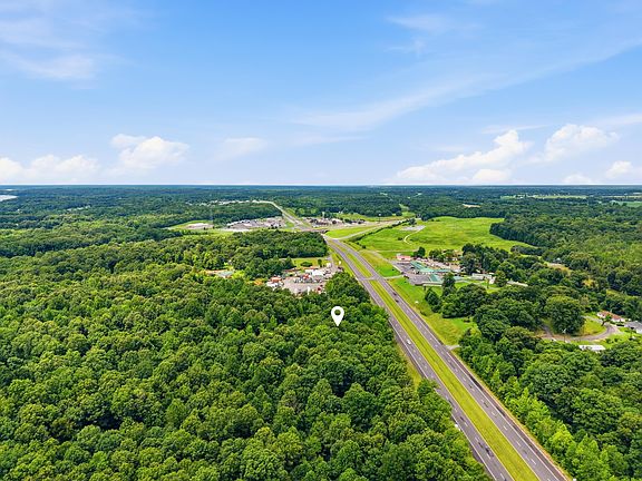 3rd image of 1613 Us Highway 62 W