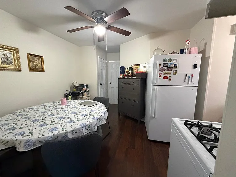 50 S Main St #1A — Photo 3