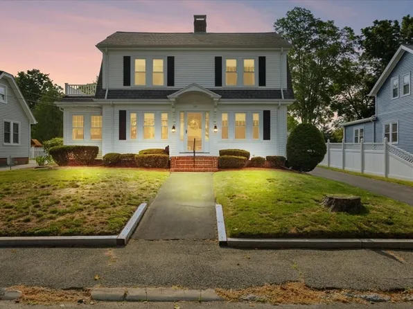 122 Davenport St, Taunton, MA 02780