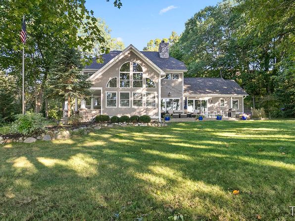 Saugatuck MI Real Estate - Saugatuck MI Homes For Sale | Zillow