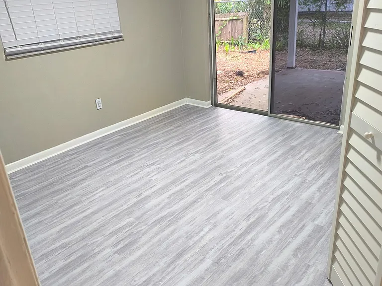1538 Powder Ave — Photo 2