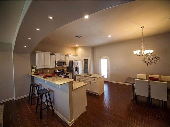 5th image of 2820 San Gabriel Dr
