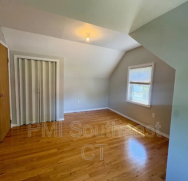 33 Country Club Rd — Photo 16