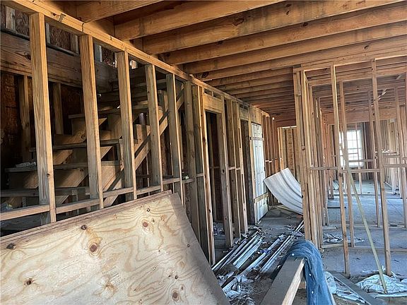 4th image of 4824-26 Thalia St