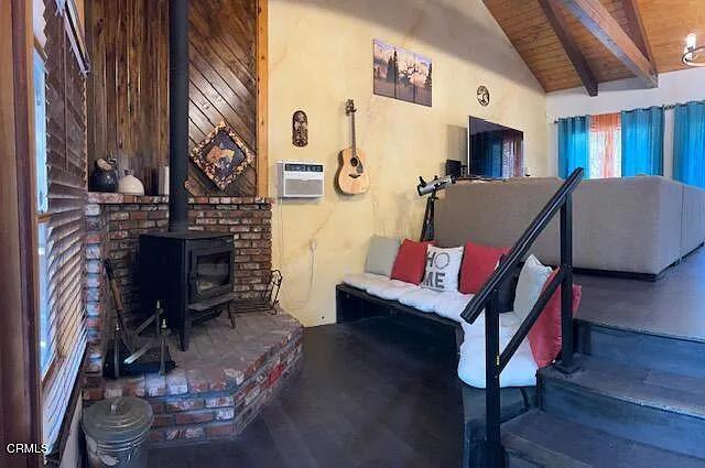 15909 Edgewood Way — Photo 12
