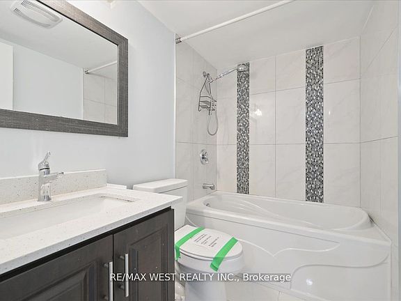 5th image of 1624 Bloor St E #66