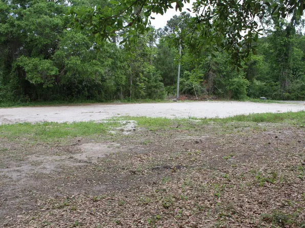 6324 N Highway 17, Awendaw, SC 29429