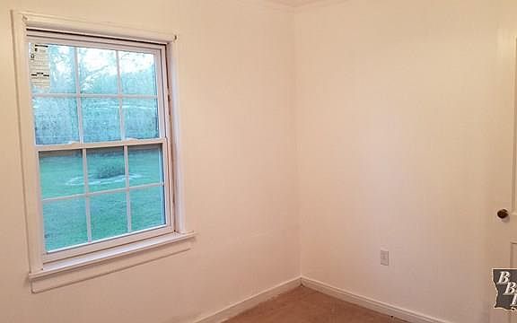 5th image of 615 Wilson Ave