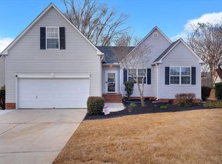 2 Knollvine Cv, Mauldin, SC 29662