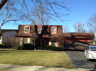 1888 McCraren Rd, Highland Park, IL 60035