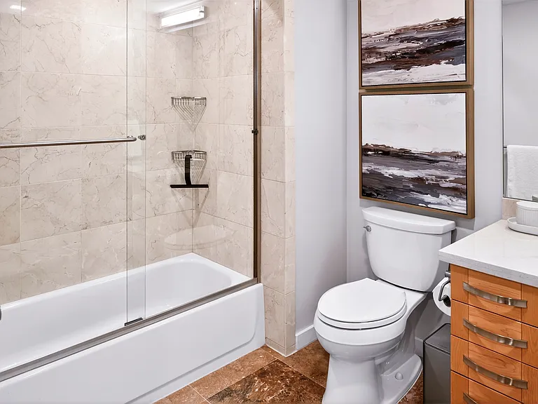 2nd bathroom