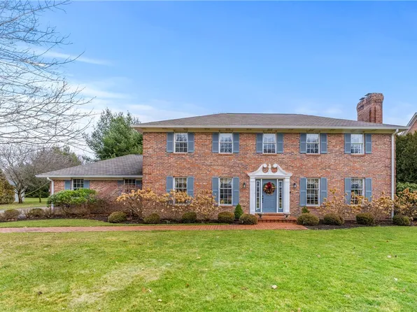 678 Westminster Rd, Hermitage, PA 16148