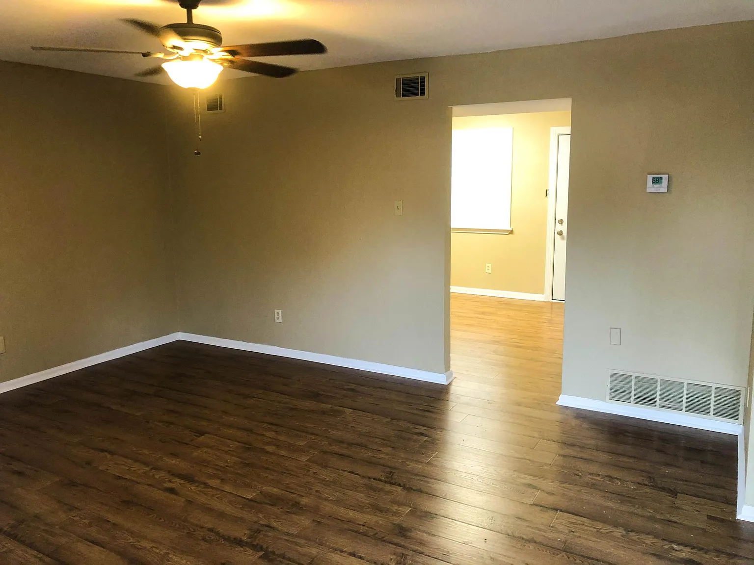 9405 Lew Cir — Photo 3