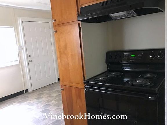 5th image of 2324 Saint Peter St