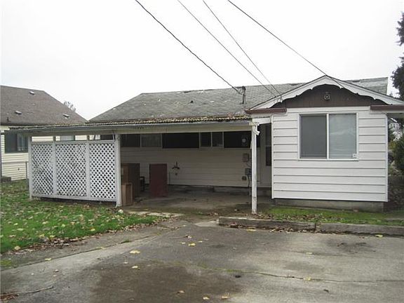 2nd image of 712 E 55th St