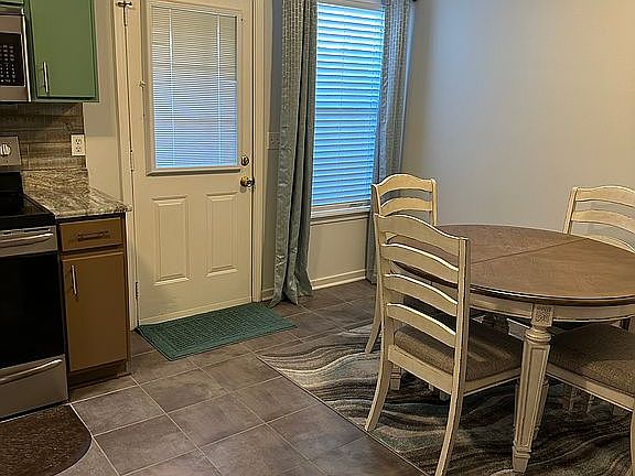 4th image of 106 Starr Ave APT 136