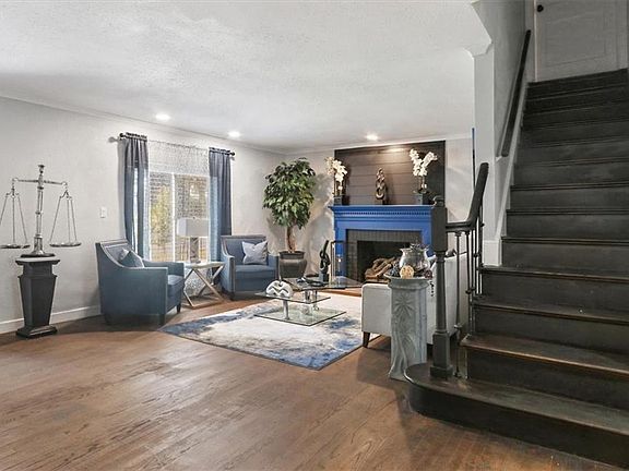 5th image of 5841 Wayne Ave