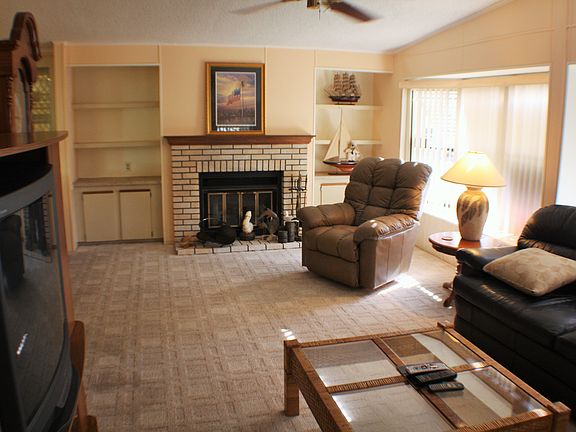 5th image of 1000 Walker St Lot 322