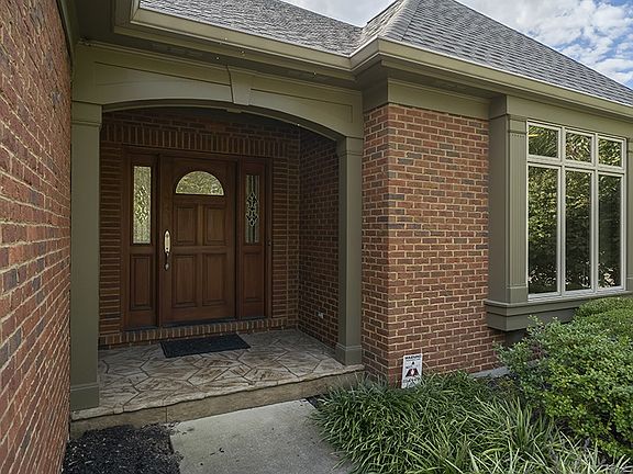2nd image of 953 Squire Valley Dr