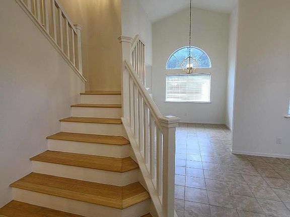 3rd image of 8311 Lonely Hill Way