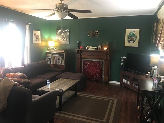 2nd image of 619 Sheridan Dr