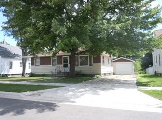 1208 S Franklin St, Shawano, WI 54166