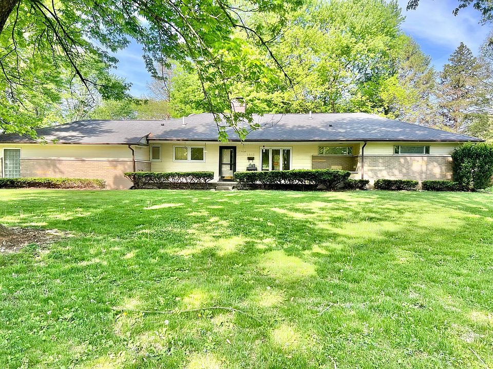 1st image of 1813 Bledsoe Dr