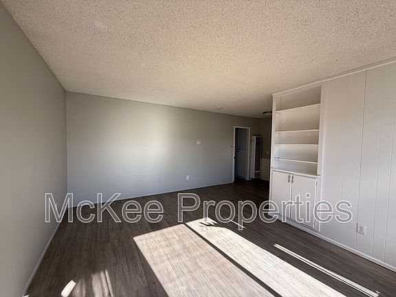 2nd image of 4811 Bermuda Ave APT 7
