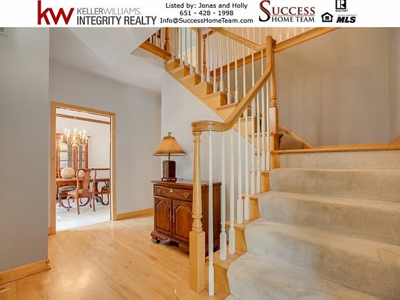 3rd image of 725 Country Lakes Dr