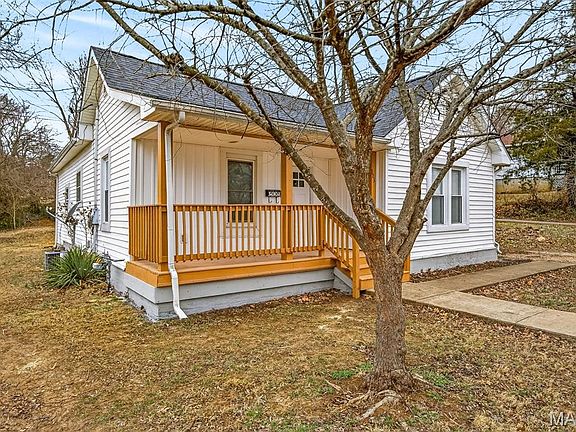 3rd image of 113 N B St