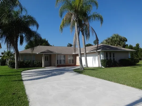 2774 SE Bishop Ave, Port Saint Lucie, FL 34952