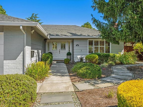 2nd image of 126 Valley Lakes Drive