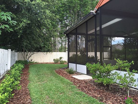  Left side yard