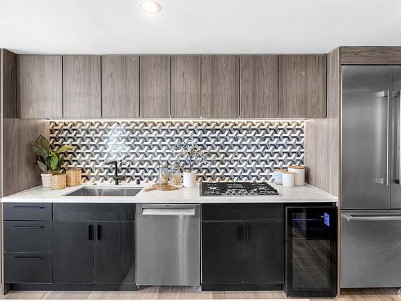 3rd image of 555 Fulton St Unit 519