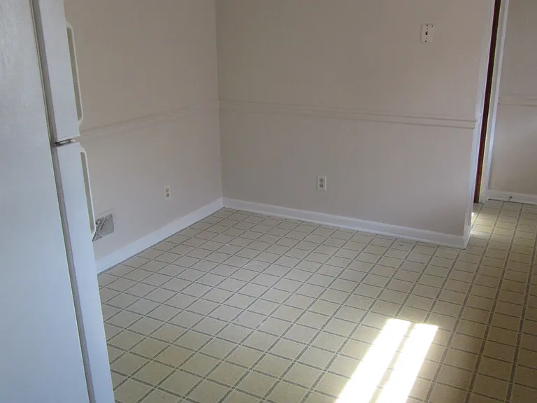 5242 Morwanda St NW — Photo 9