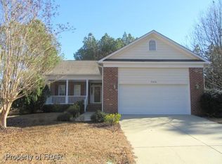 7050 Pitcairn Dr, Fayetteville, NC 28306