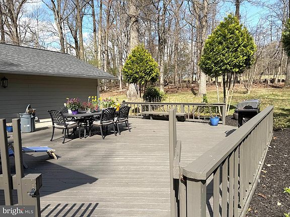 3rd image of 14111 Longnecker Rd