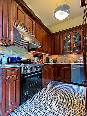 3rd image of 147 State St Floor 1