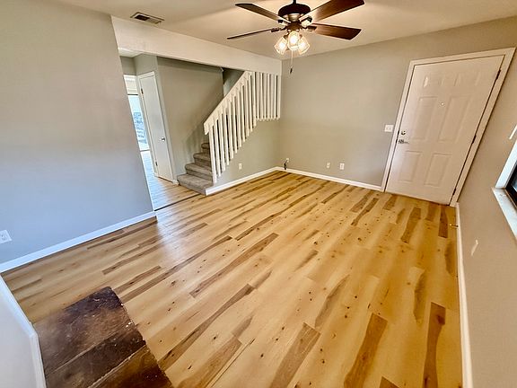 4th image of 821 N Cherry St #3