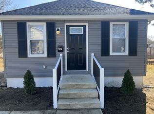 32 Mott St, Lawnside, NJ 08045