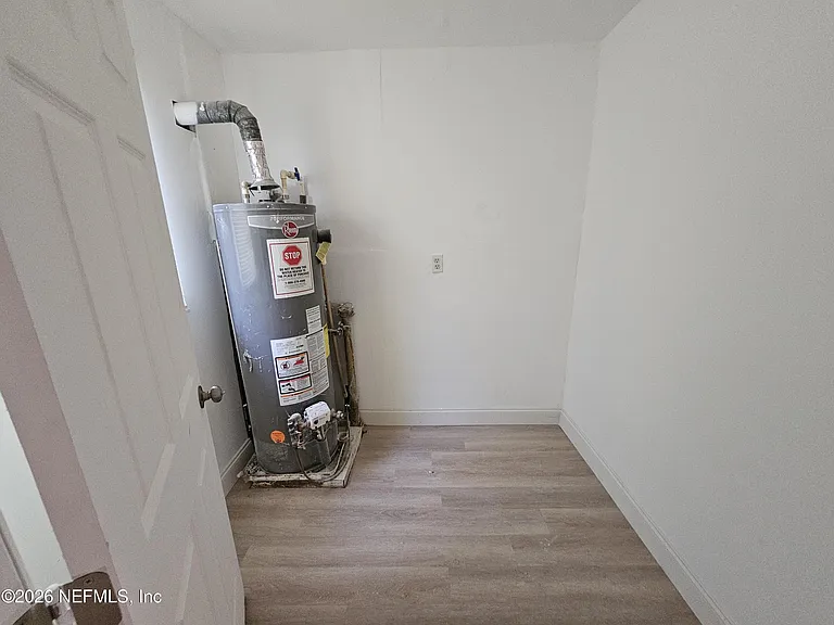 2269 Hartridge St — Photo 8