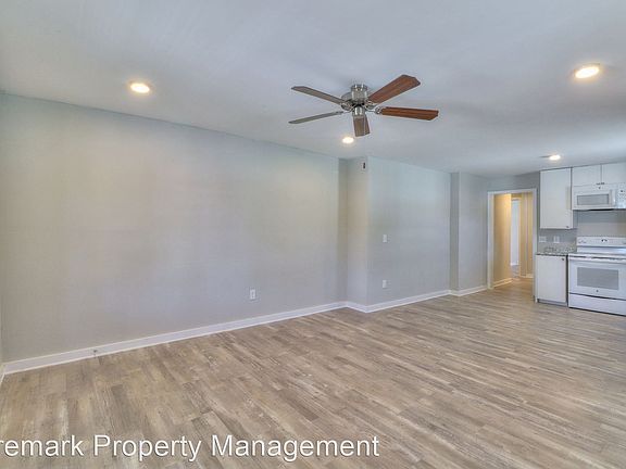 5th image of 209 E Main St #11213893