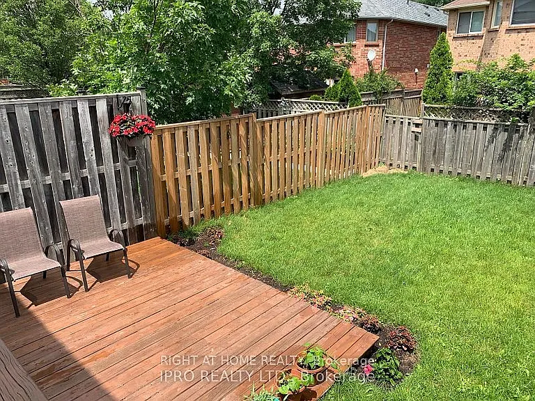 2211 Ridge Lndg — Photo 13