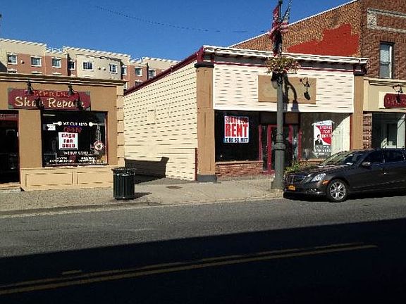 3rd image of 173 Post Ave