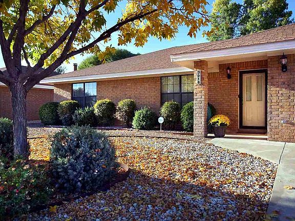 2nd image of 3018 N Elm Ave