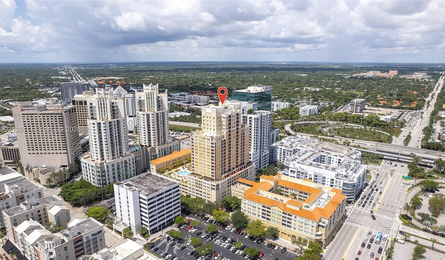 Toscano Condo — Photo 2