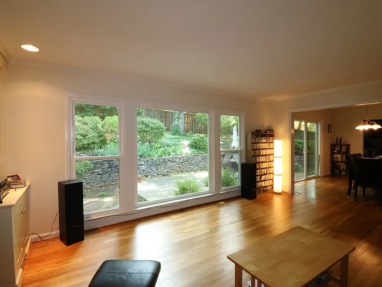 6703 Rannoch Rd — Photo 12
